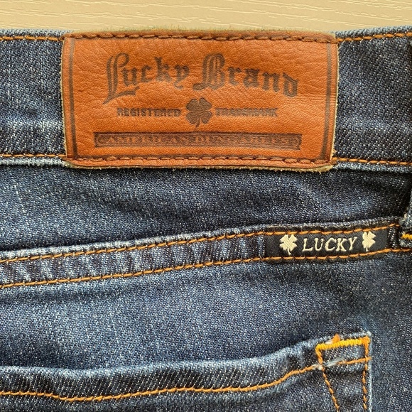 Lucky Brand Sofia Boot Jeans Dark Wash Size 14/32 Regular - Picture 9 of 14